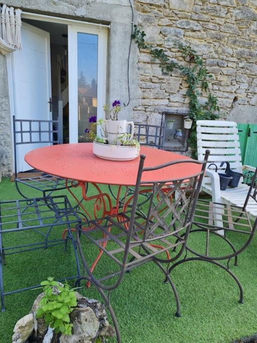Appartement De La Laiterie Avec Petit Jardin. Eysus Dış mekan fotoğraf